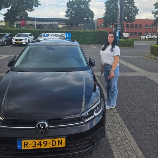 Goedkoop rijlessen Spijkenisse, Hoogvliet en Rotterdam, aanbieding